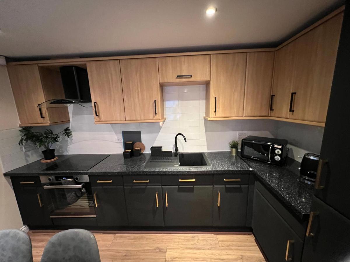 Modern 2 Bedroom Aesthetic Apt Manchester Exterior photo